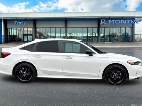 Certified 2025 Honda Civic Sport image 3