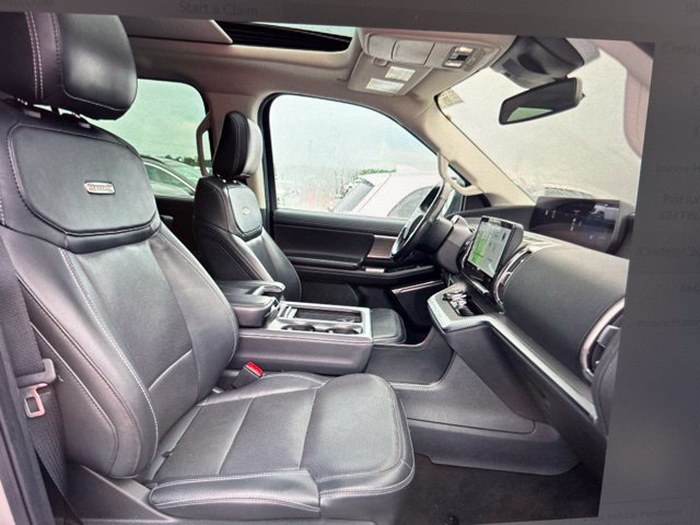 Used 2025 Ford Expedition Max Platinum AWD/4WD image 14