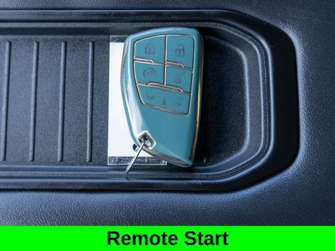 Used 2024 Chevrolet Suburban High Country AWD/4WD image 31