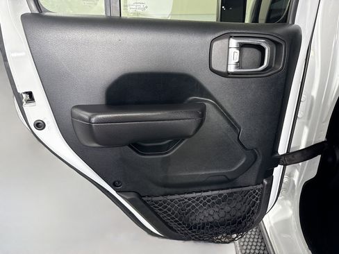 Used 2021 Jeep Wrangler Unlimited Sport image 26