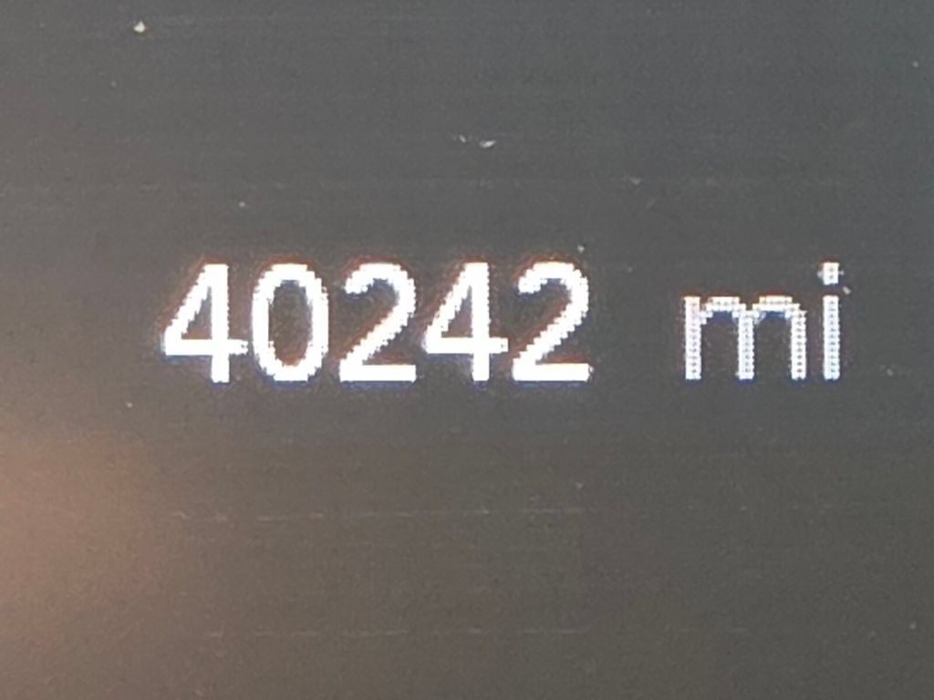 Used 2024 Chrysler Pacifica Touring-L FWD image 26