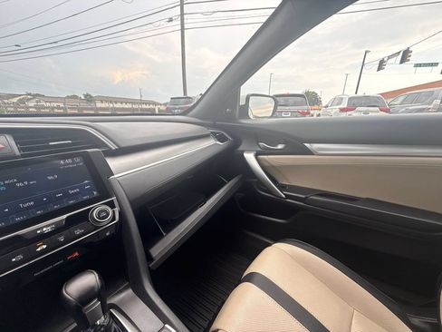Used 2016 Honda Civic EX-L image 25