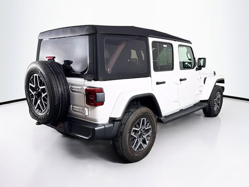 Used 2024 Jeep Wrangler Sahara w/ Technology Group image 8