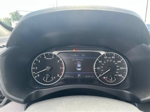 Used 2024 Nissan Altima 2.5 SV FWD image 21