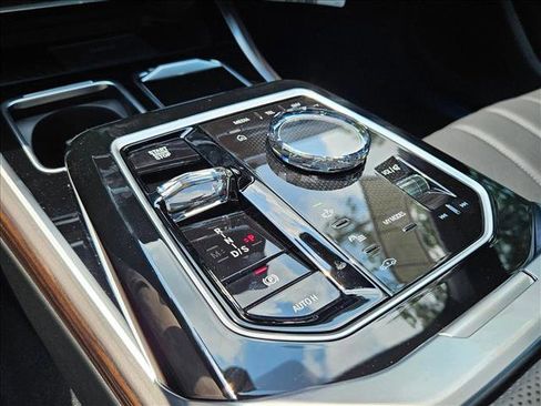 New 2025 BMW 760i xDrive w/ Executive Package image 16