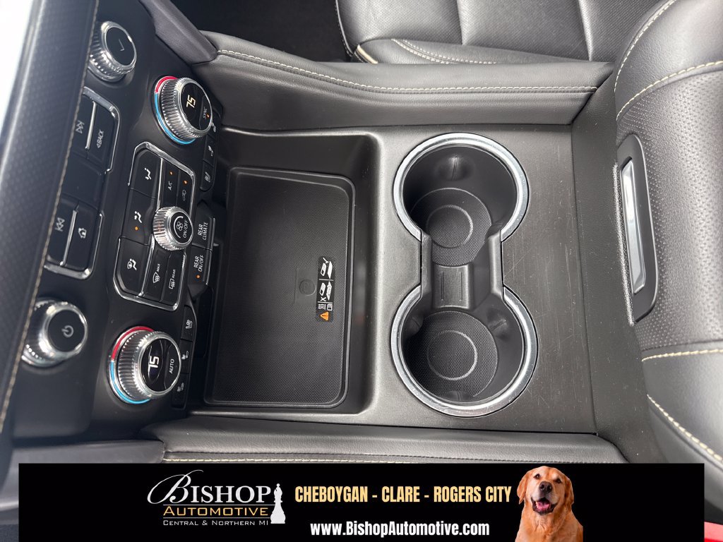 Used 2024 GMC Yukon XL SLT AWD/4WD image 27