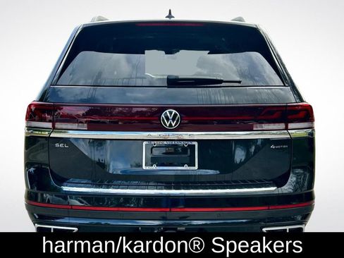 Certified 2025 Volkswagen Atlas SEL Premium R-Line image 6