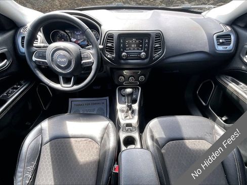 Used 2018 Jeep Compass Latitude AWD/4WD image 14