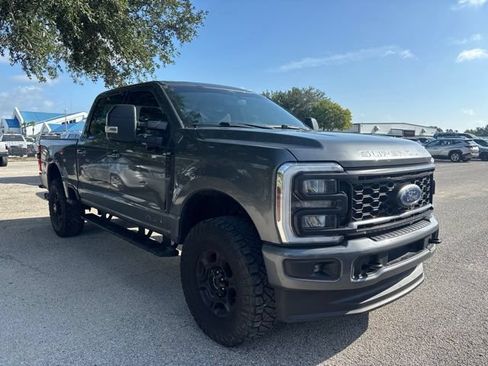 Used 2024 Ford F350 XLT w/ XLT Premium Package AWD/4WD image 3