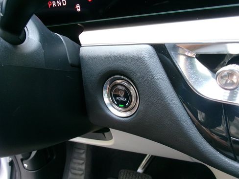 Used 2024 Cadillac Lyriq Sport AWD/4WD image 33
