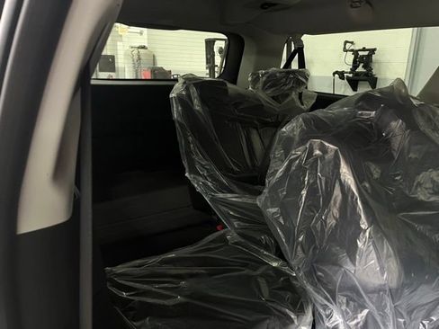 Used 2025 Ford Expedition Max Active AWD/4WD image 31