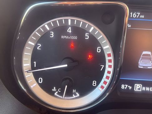 Used 2019 Nissan Titan PRO-4X w/ Pro-4x Convenience Package image 19