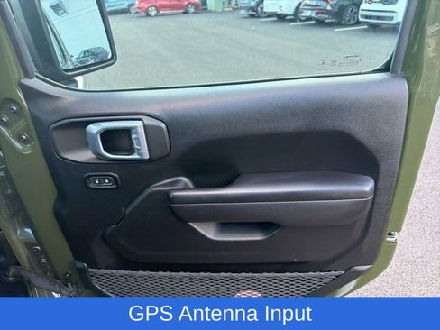 Used 2021 Jeep Wrangler Sport S image 19