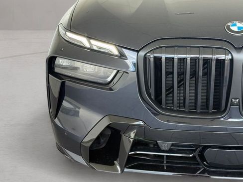 Used 2026 BMW X7 xDrive40i w/ M Sport Package image 5