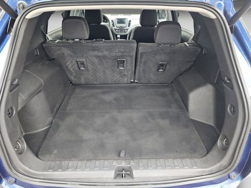 Used 2023 Chevrolet Equinox LT w/ Driver Convenience Package image 28