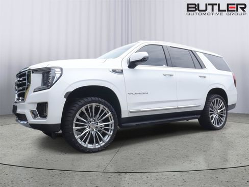 Used 2022 GMC Yukon SLT w/ SLT Premium Package AWD/4WD image 44