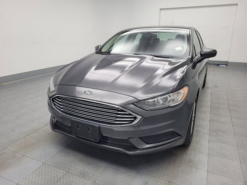 Used 2018 Ford Fusion SE w/ Fusion SE Technology Package image 15