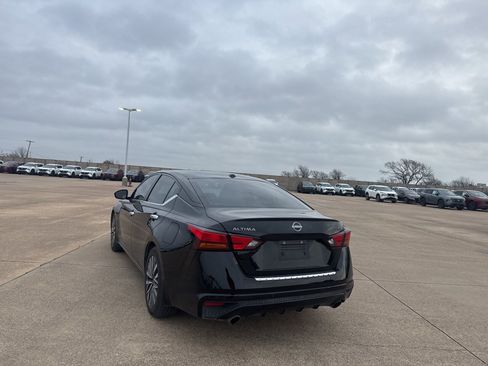 Certified 2023 Nissan Altima 2.5 SV w/ SV Premium Package image 20