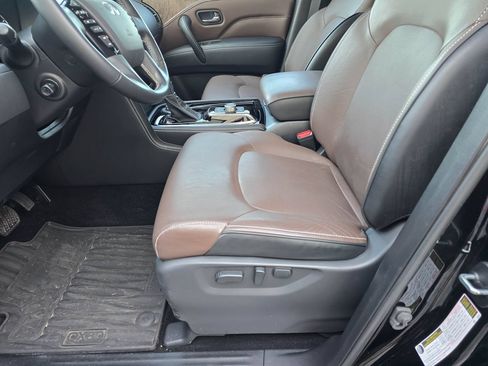 Used 2023 INFINITI QX80 Premium Select w/ Cargo Package AWD/4WD image 10