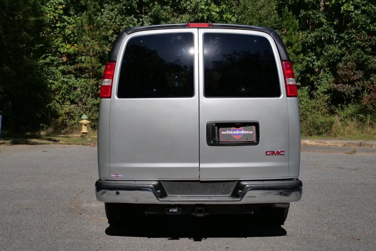 Used 2022 GMC Savana 2500 w/ Communications Package RWD image 8