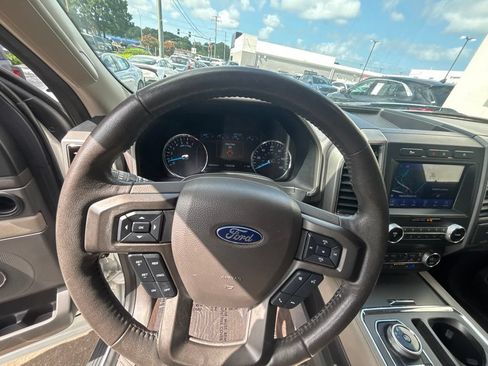 Used 2020 Ford Expedition XLT w/ Equipment Group 202A RWD image 13