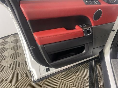 Used 2016 Land Rover Range Rover Sport Autobiography image 18