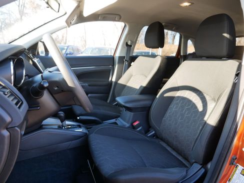 Used 2020 Mitsubishi Outlander Sport AWD image 34