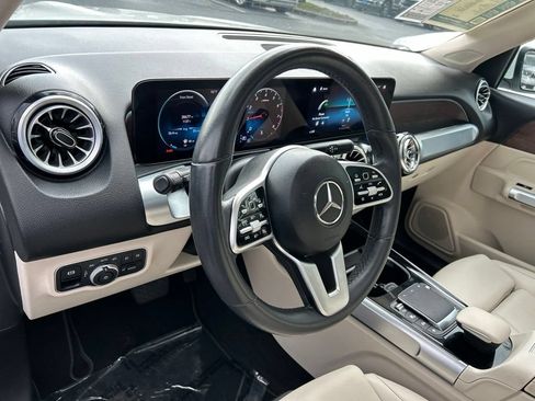 Used 2023 Mercedes-Benz GLB 250 image 22