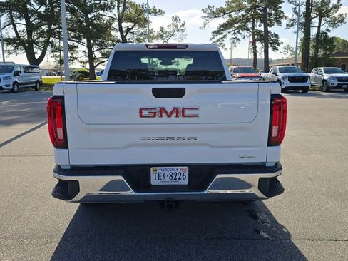Used 2025 GMC Sierra 1500 SLT image 4