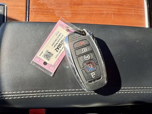 Used 2019 Lincoln Navigator Reserve image 33