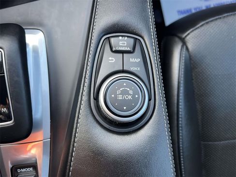 Used 2025 INFINITI QX55 Essential image 32