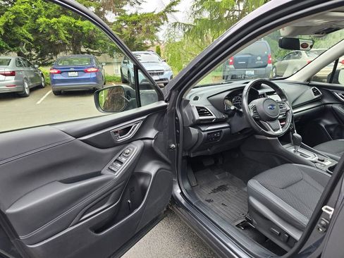 Used 2020 Subaru Forester Premium AWD/4WD image 7