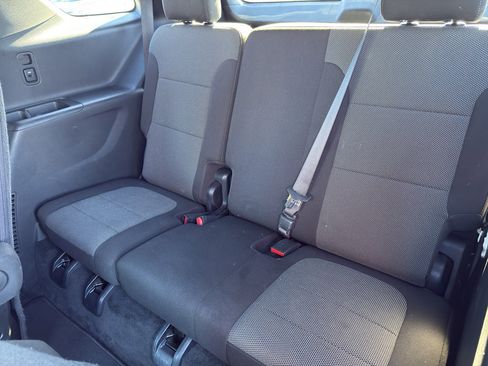 Used 2023 Chevrolet Traverse LT image 26