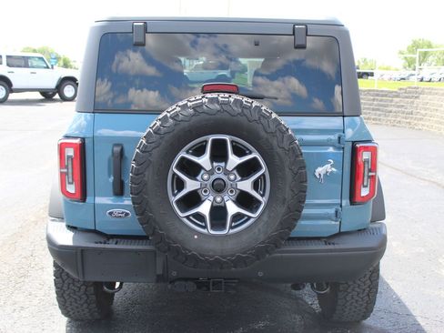 Used 2023 Ford Bronco Badlands AWD/4WD image 6