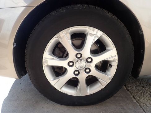 Used 2006 Toyota Camry XLE w/ VSC & Side Airbag Pkg FWD image 33