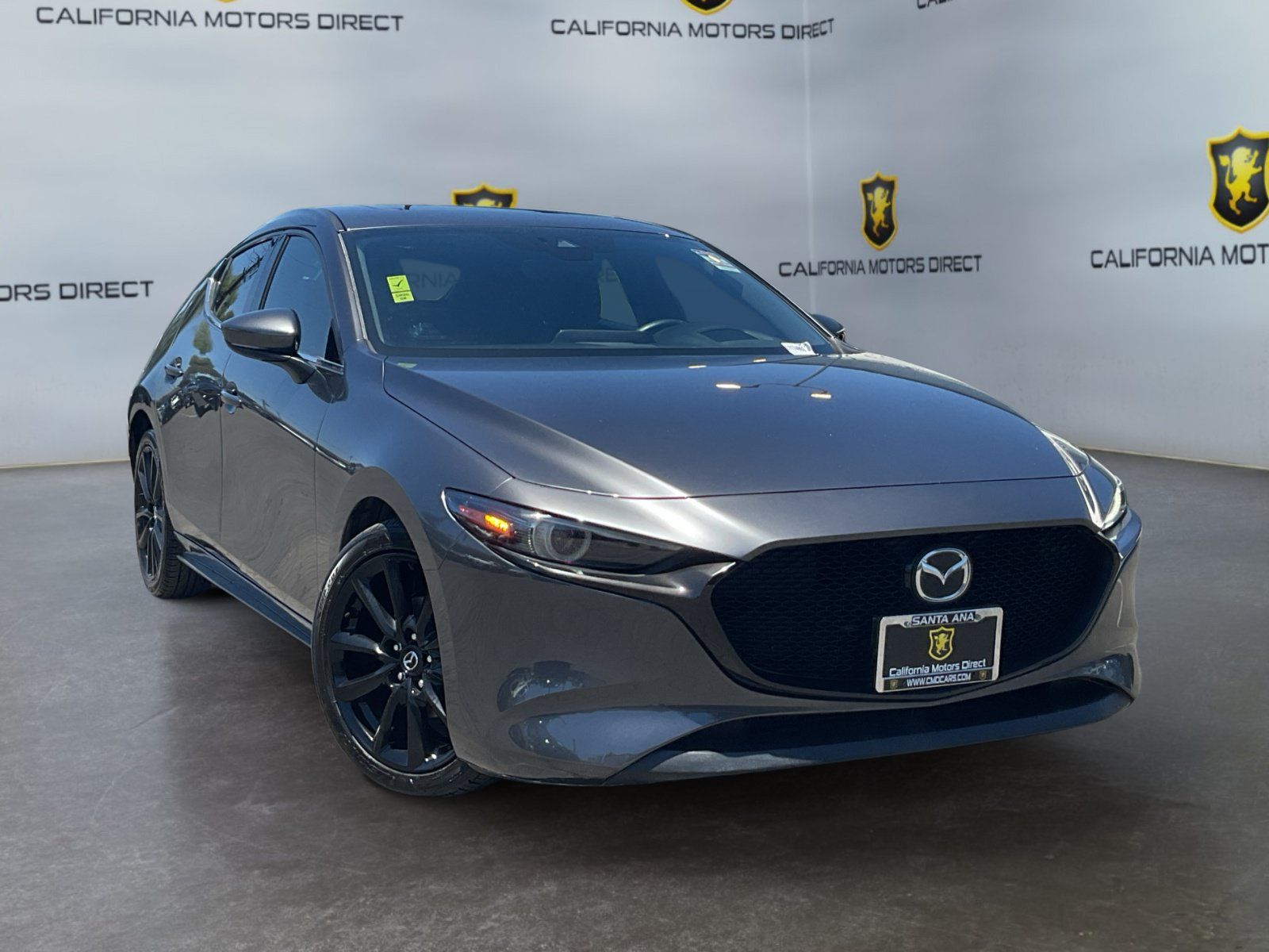 Used 2020 MAZDA MAZDA3 Hatchback w/ Premium Package FWD image 3