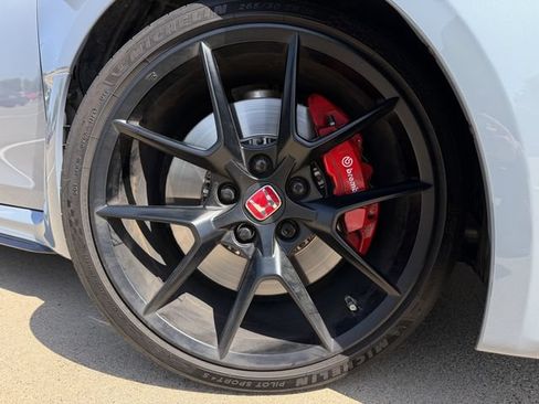 Used 2025 Honda Civic Type R image 10