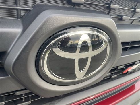 Used 2022 Toyota RAV4 TRD Off-Road image 31