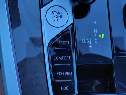 Used 2022 BMW X5 xDrive40i w/ Premium Package image 21