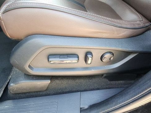 Used 2024 Honda Pilot Elite image 16