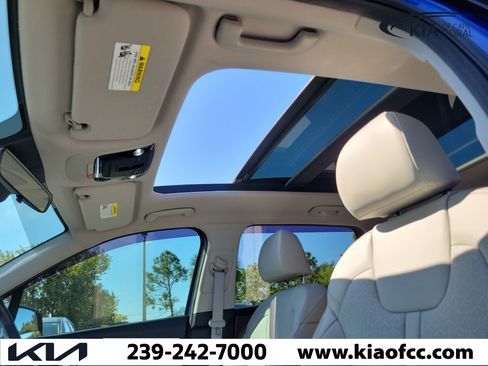 Certified 2022 Kia Sorento SX AWD/4WD image 27