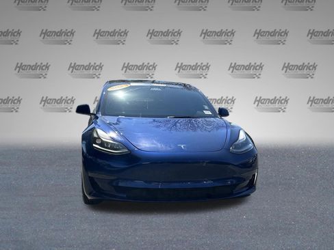 Used 2023 Tesla Model 3 Standard Range image 3