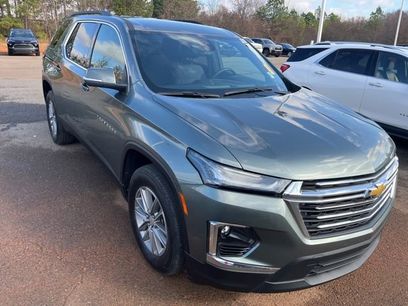 Used 2022 Chevrolet Traverse LT