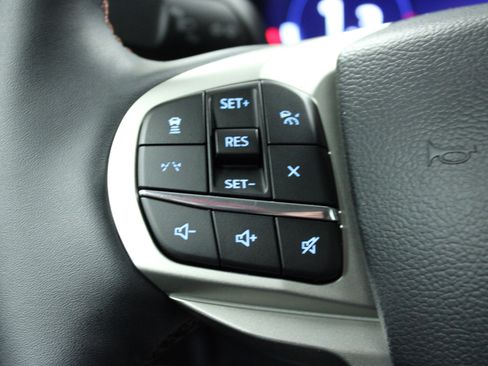 New 2026 Ford Explorer Active w/ Active Comfort Package image 21