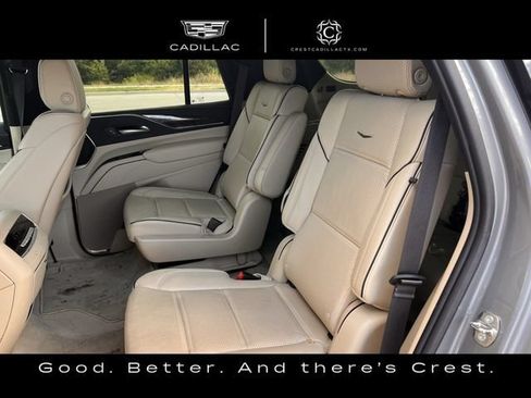 Used 2023 Cadillac Escalade Premium Luxury RWD image 30