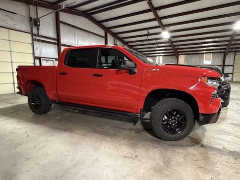 Used 2024 Chevrolet Silverado 1500 LT Trail Boss w/ Convenience Package II image 5