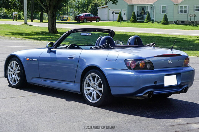 Used 2004 Honda S2000 image 6