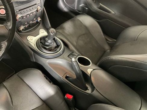 Used 2017 Nissan 370Z Touring image 20