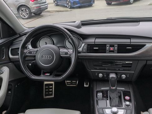 Used 2016 Audi S6 Prestige w/ Prestige Package image 9