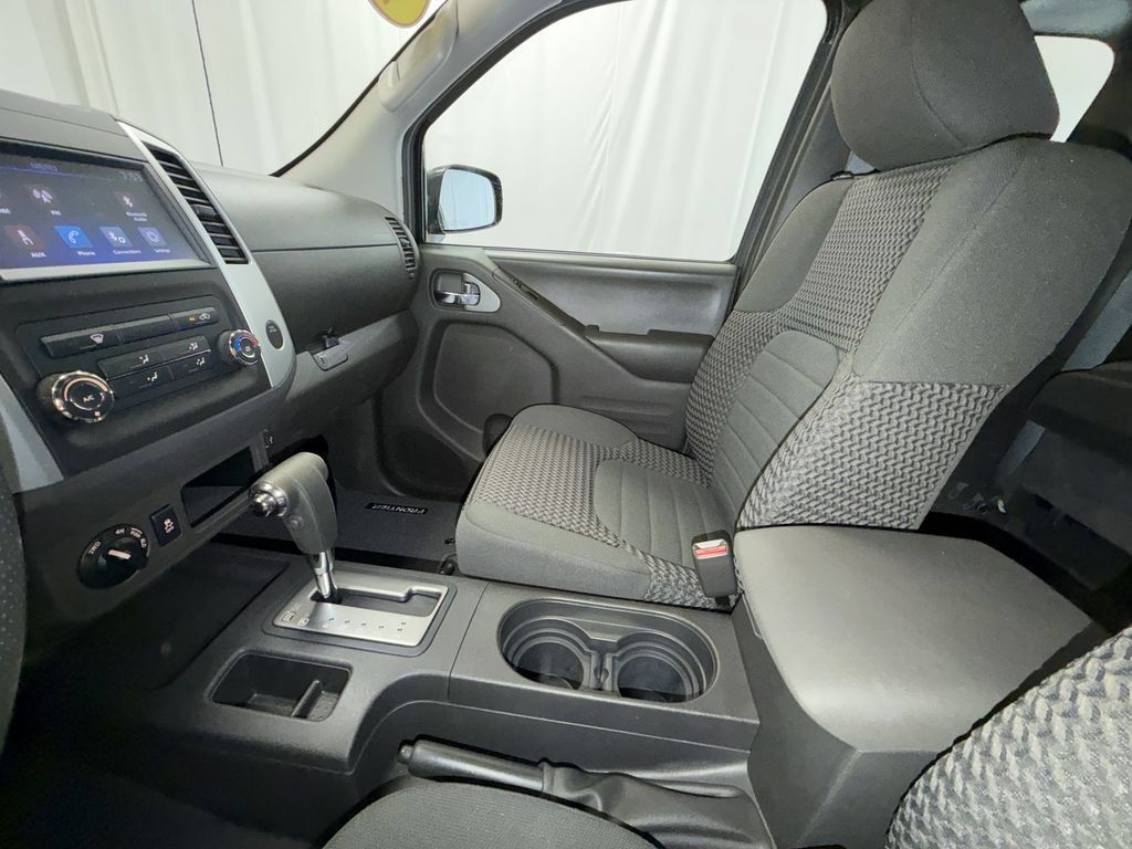 Used 2019 Nissan Frontier SV AWD/4WD image 23